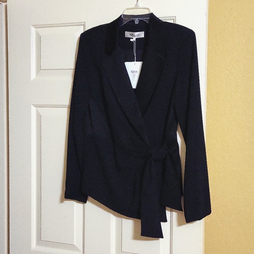 DVF Lana Tuxedo Style Top Size 10